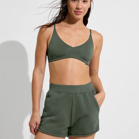 Left on Friday sweatshirt and matching shorts - Picture 3 of 6